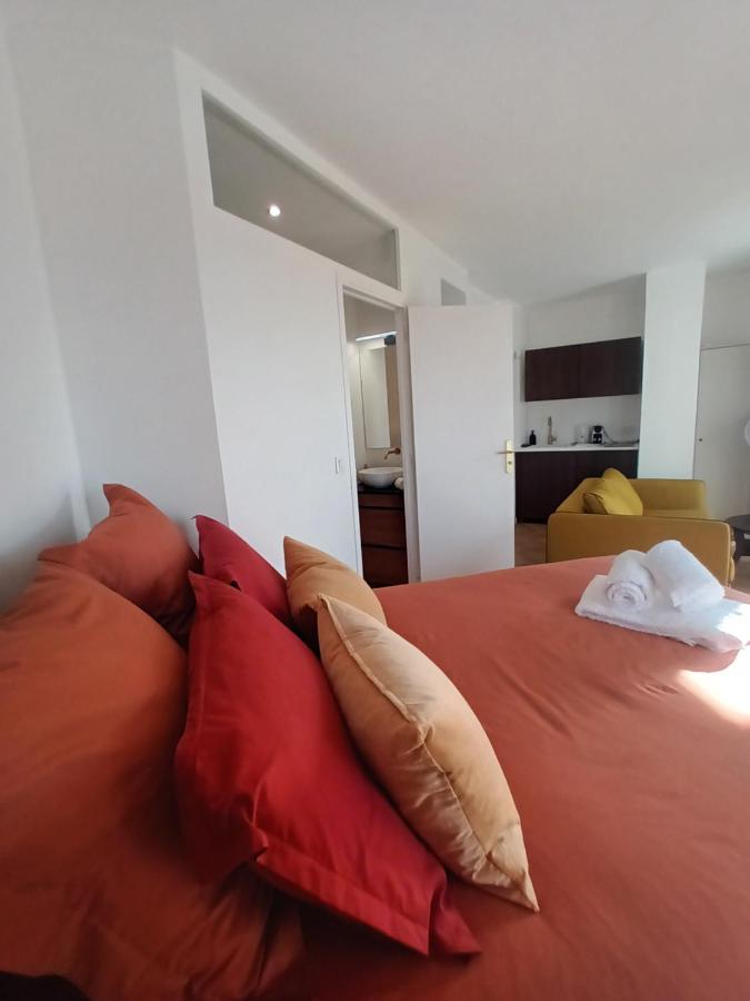 Paris Balcony Top Floor Room 外观 照片
