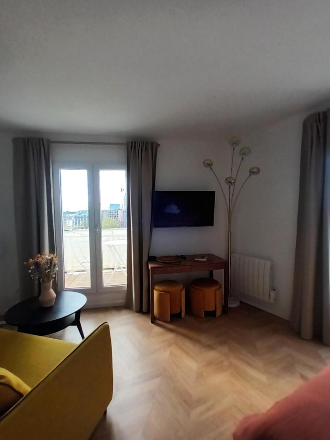Paris Balcony Top Floor Room 外观 照片