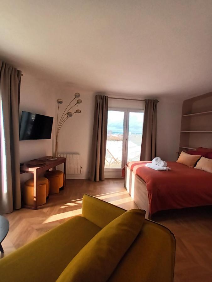 Paris Balcony Top Floor Room 外观 照片