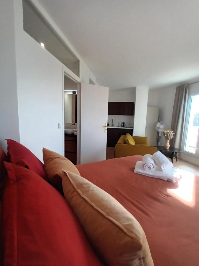 Paris Balcony Top Floor Room 外观 照片