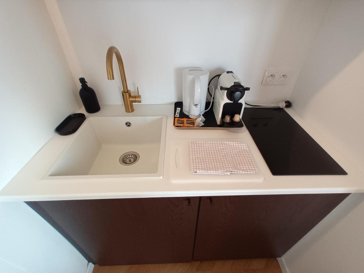 Paris Balcony Top Floor Room 外观 照片