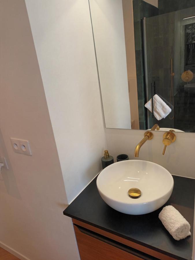 Paris Balcony Top Floor Room 外观 照片