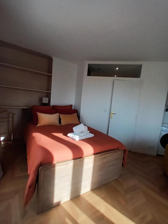 Paris Balcony Top Floor Room 外观 照片